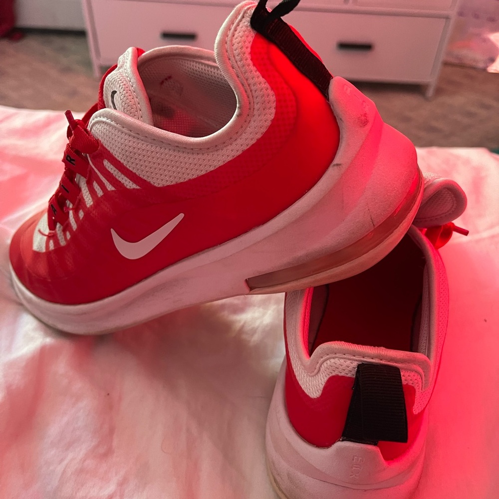 Red Nike air